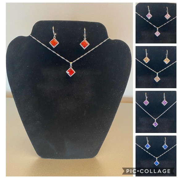 Silver Blue Sapphire Princess Cut Crystal Cubic Zirconia Necklace Earrings Set - Picture 2 of 2